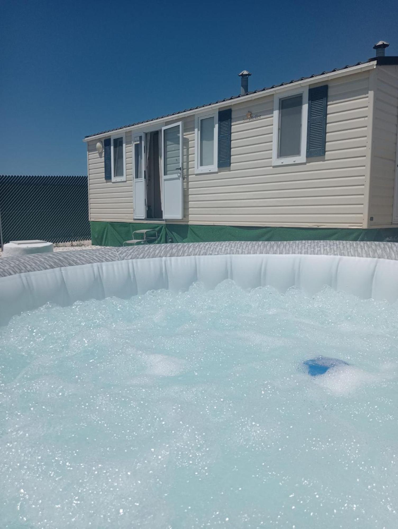 Casita Mh Acogedora Para 6 Con Jacuzzy Chiclana de la Frontera Eksteriør bilde